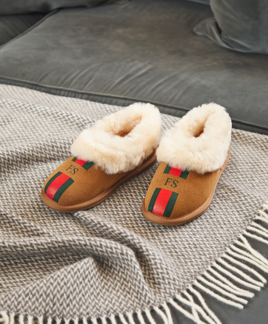 Gucci 2025 feather slippers